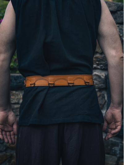 Trollfelsen Mittelalter Gürtel Doppelschnalle D-Ringe Rotbraun Hinten